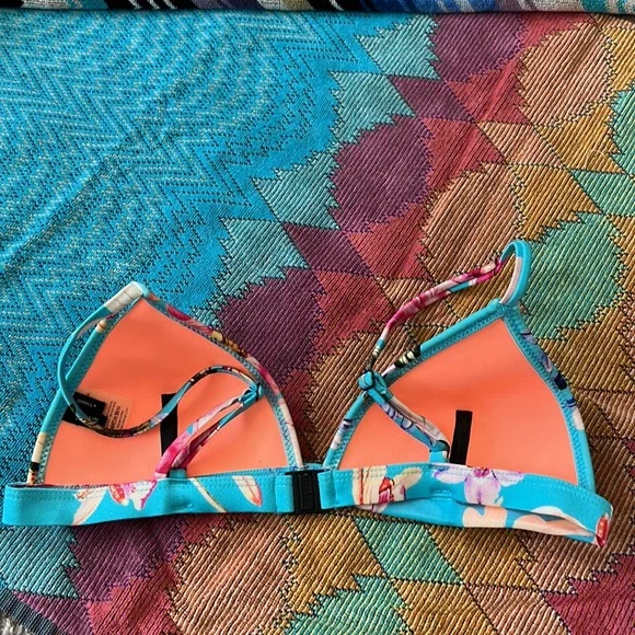 Triangl Scuba Neoprene Floral Triangle Bikini Top - Picture 5 of 6